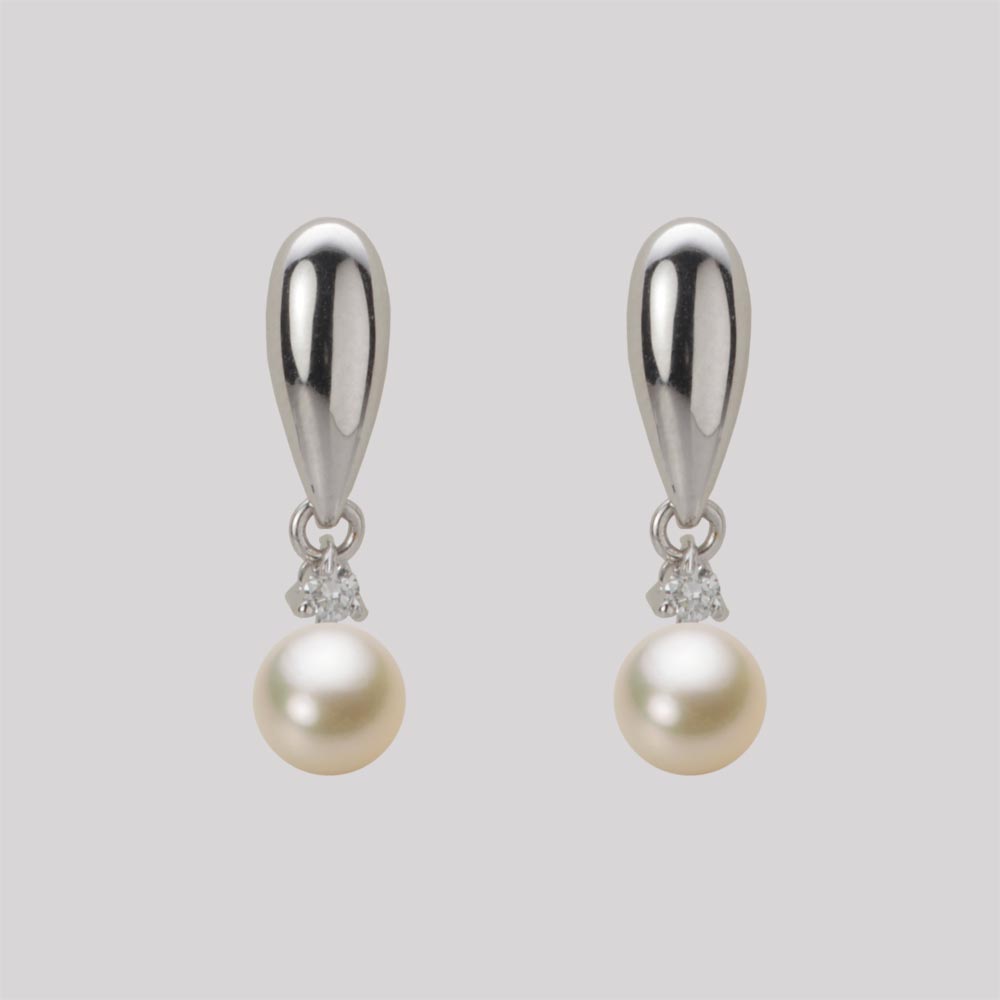 5.0mmアコヤ真珠ピアス（シャンパンゴールド）