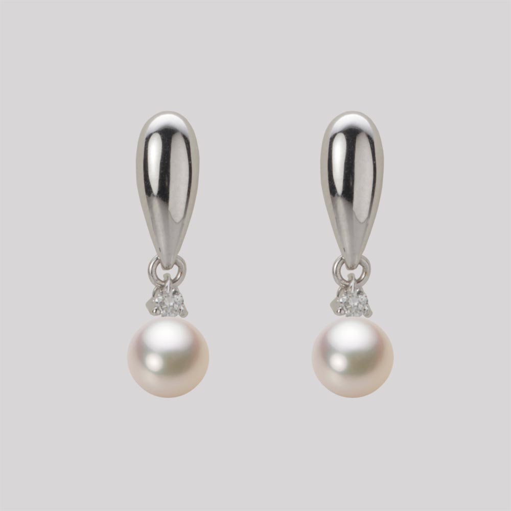 5.5mmアコヤ真珠ピアス（シャンパンゴールド）