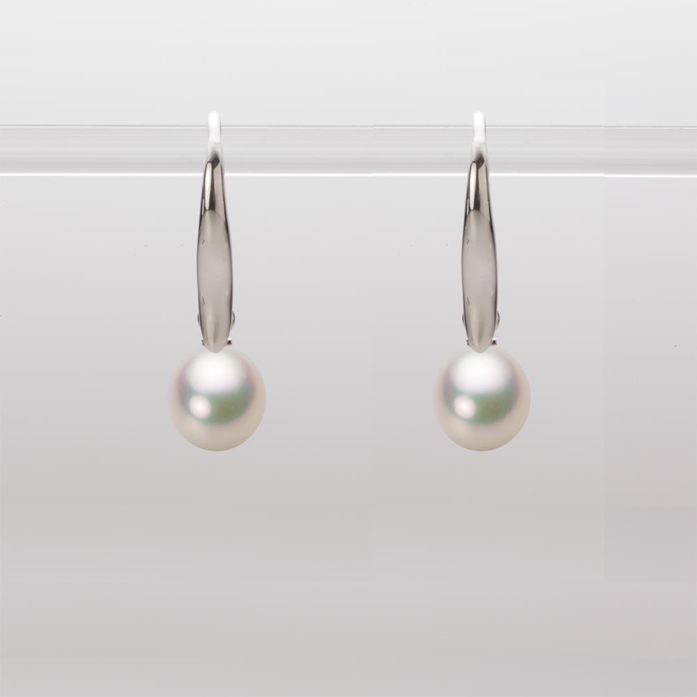 6.5mm アコヤ真珠ピアス （シャンパンホワイト）