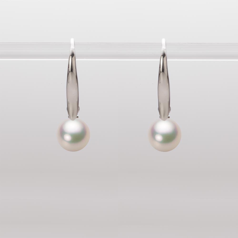 6.5mmアコヤ真珠ピアス（シャンパンホワイト）