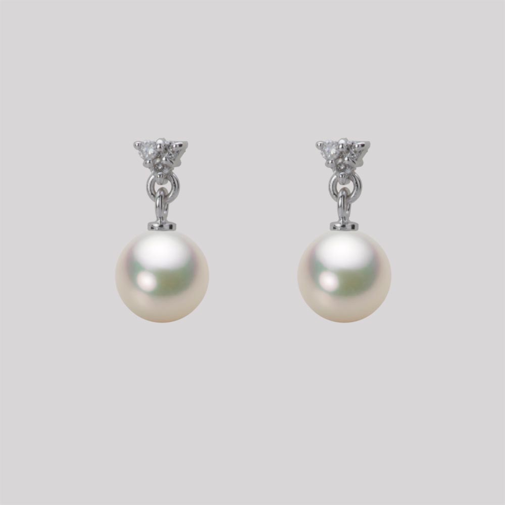 6.5mmアコヤ真珠ピアス（シャンパンホワイト）