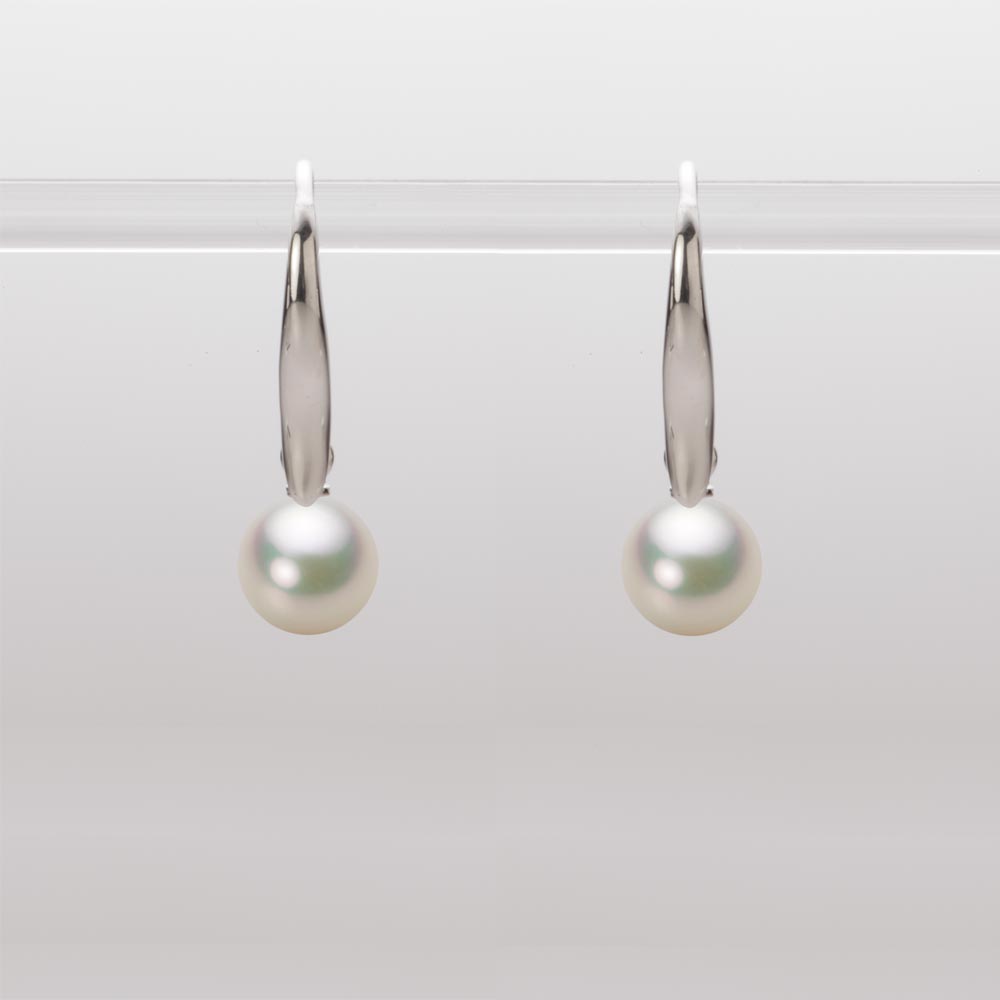 6.5mmアコヤ真珠ピアス（シャンパンホワイト）