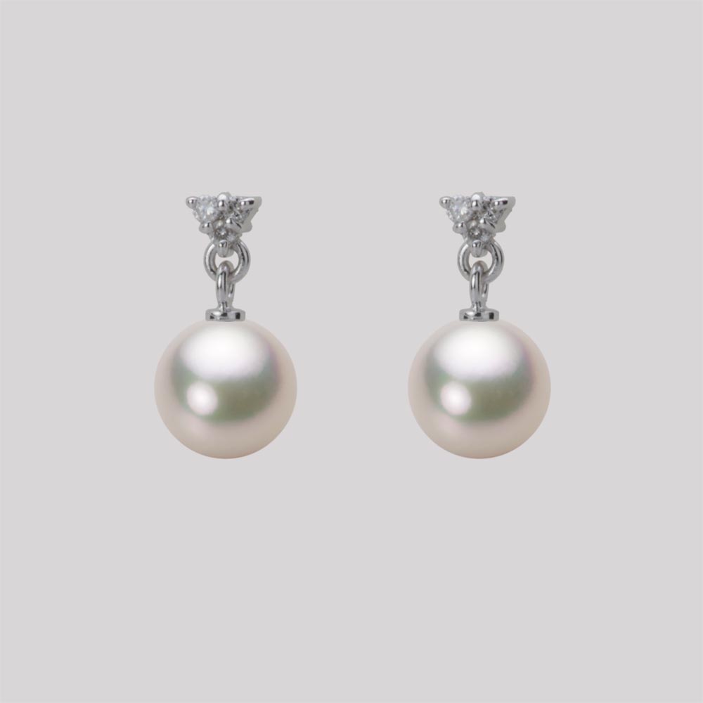 7.0mmアコヤ真珠ピアス（シャンパンホワイト）