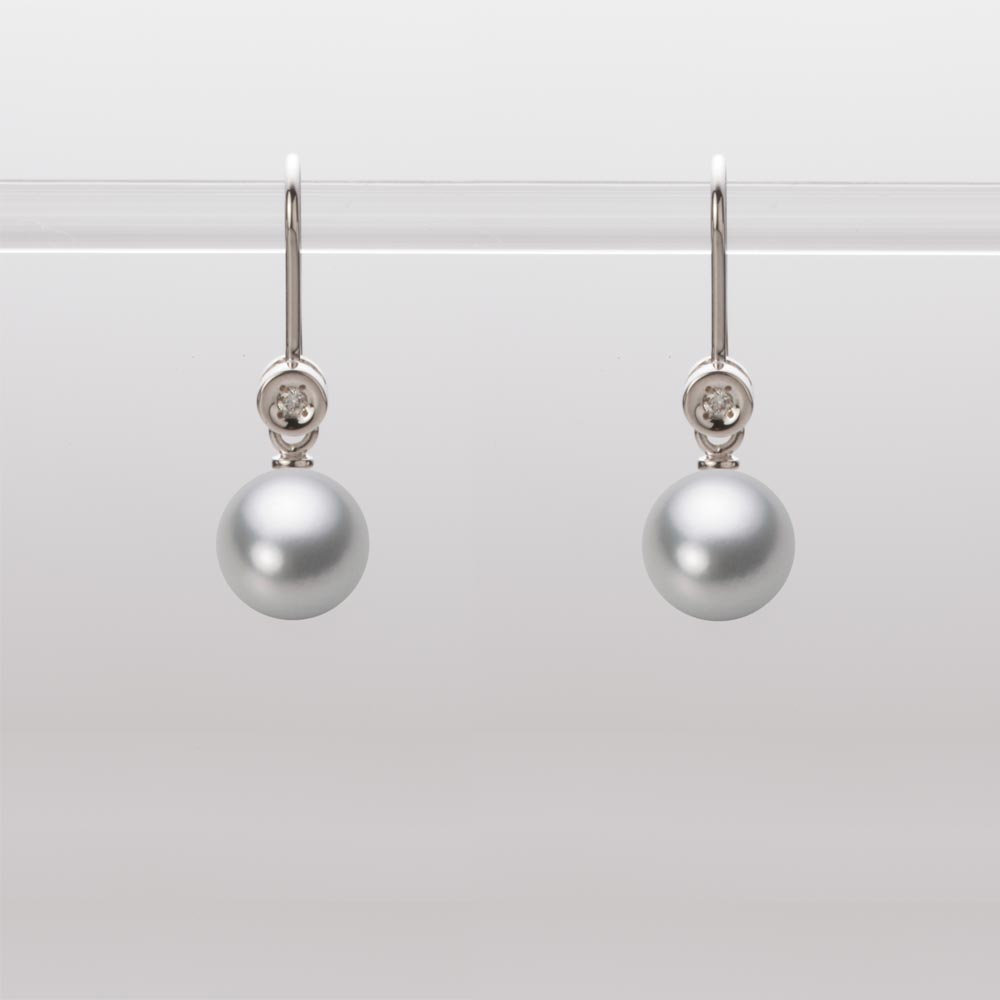 7.0mmアコヤ真珠ピアス（シルバーグレー）