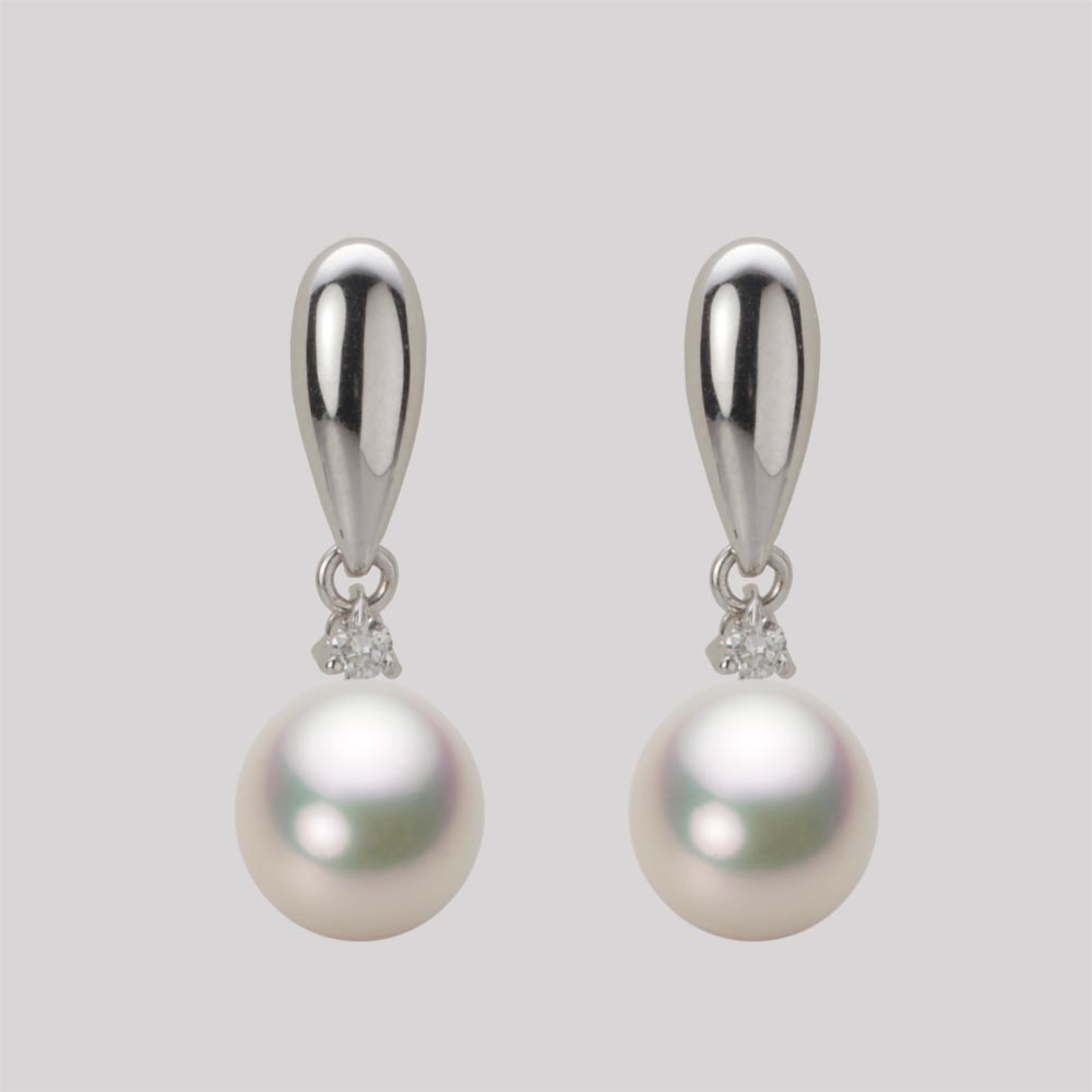 7.5mm アコヤ真珠ピアス （シャンパンホワイト）