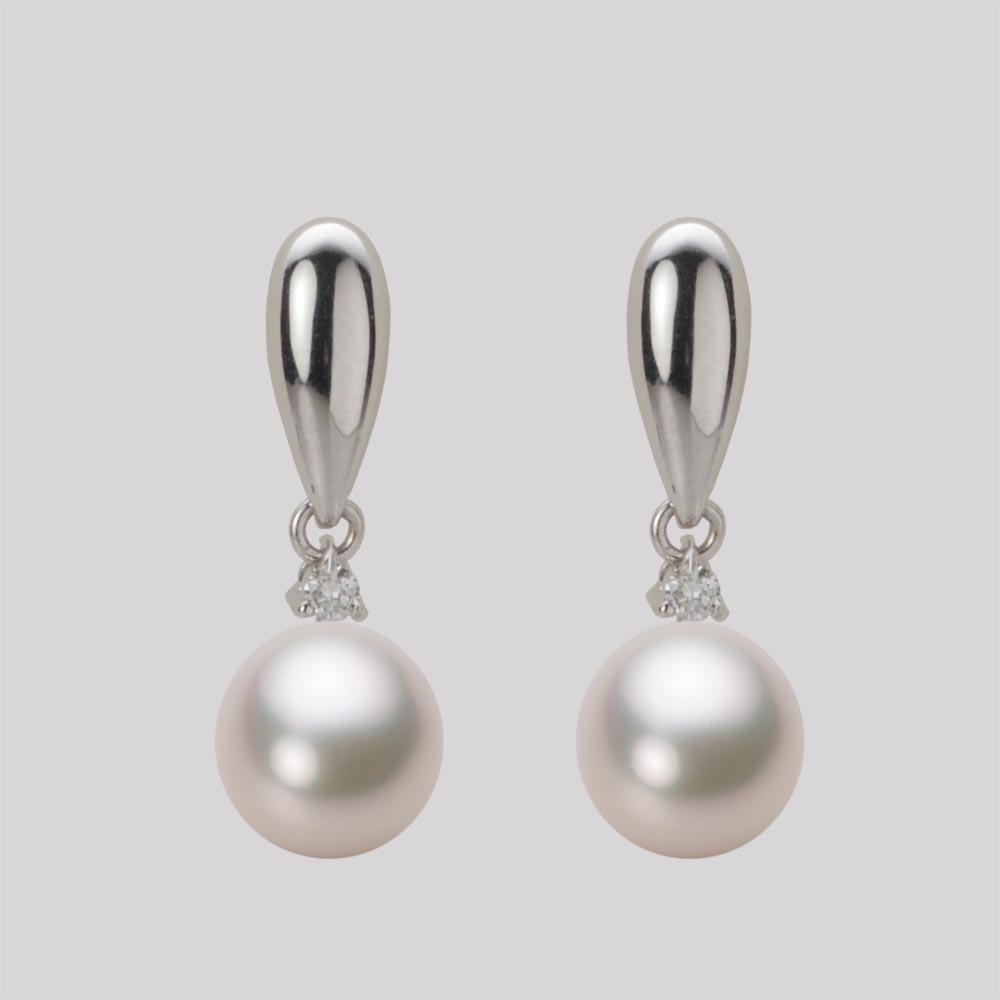 7.5mm アコヤ真珠ピアス （シャンパンホワイト）