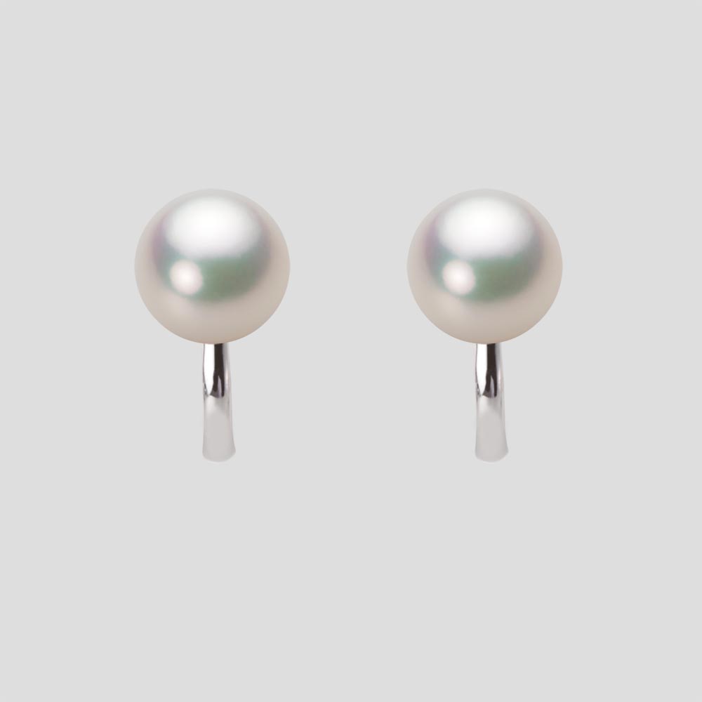 7.5mmアコヤ真珠イヤリング（シャンパンホワイト）
