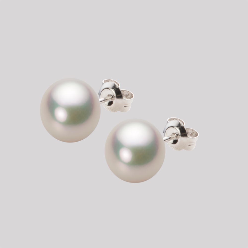 8.0mm アコヤ真珠ピアス （シャンパンホワイト）