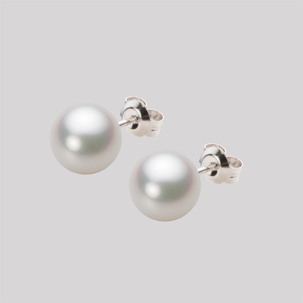 8.0mmアコヤ真珠ピアス（ナチュラルホワイト）