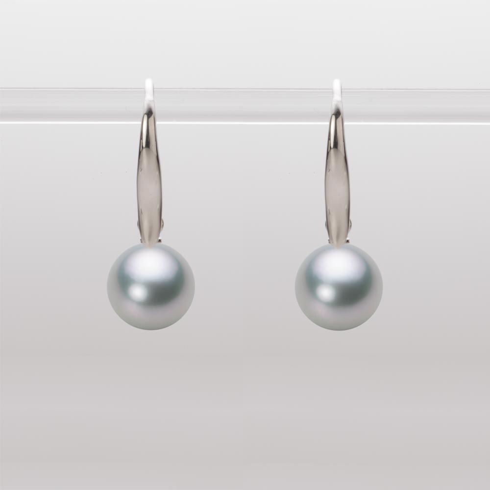 8.0mmアコヤ真珠ピアス（シルバーグレー）