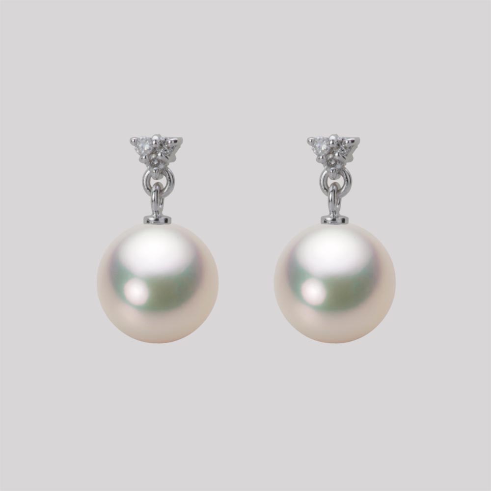 8.5mmアコヤ真珠ピアス（シャンパンホワイト）