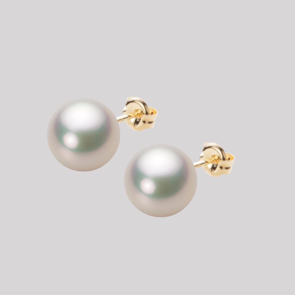 8.5mmアコヤ真珠ピアス（シャンパンホワイト）