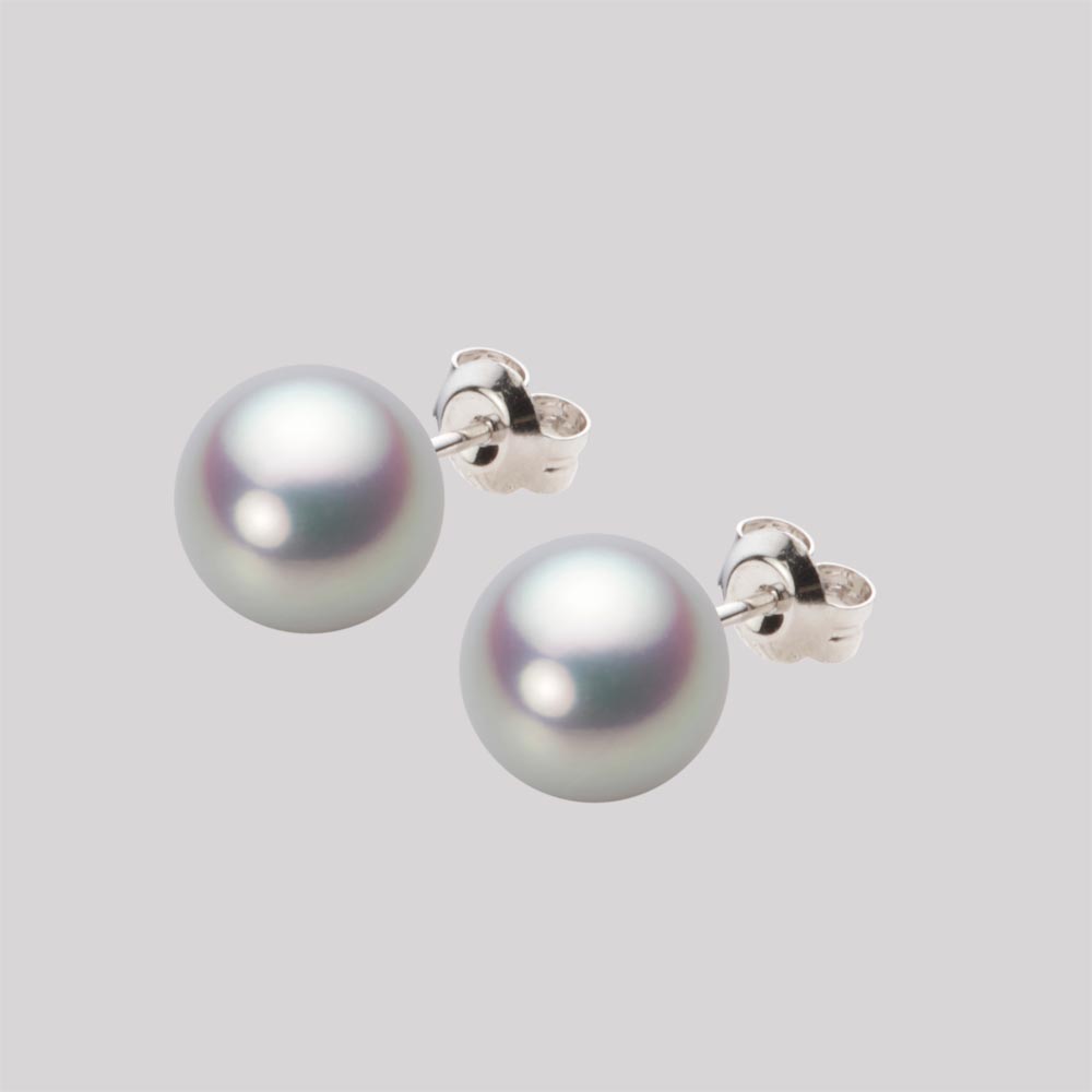 8.5mmアコヤ真珠ピアス（シルバーグレー）