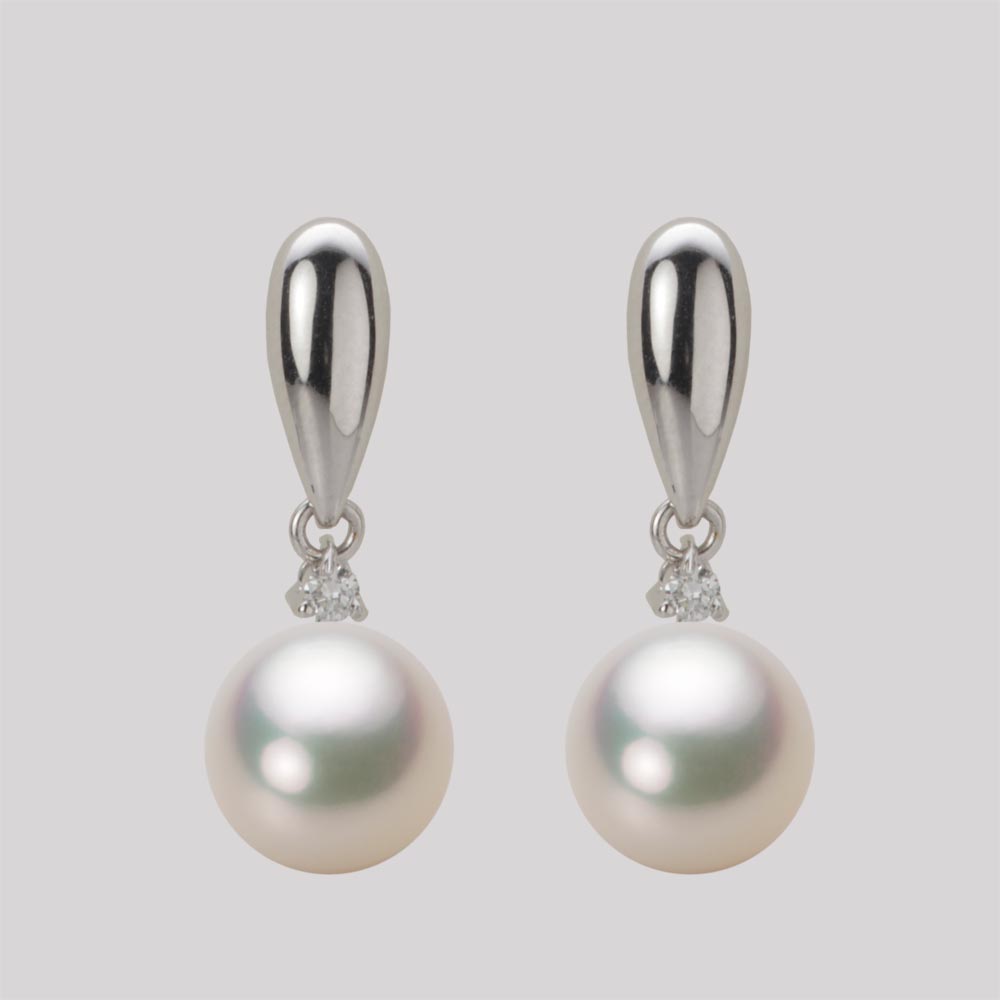 8.5mmアコヤ真珠ピアス（シャンパンホワイト）