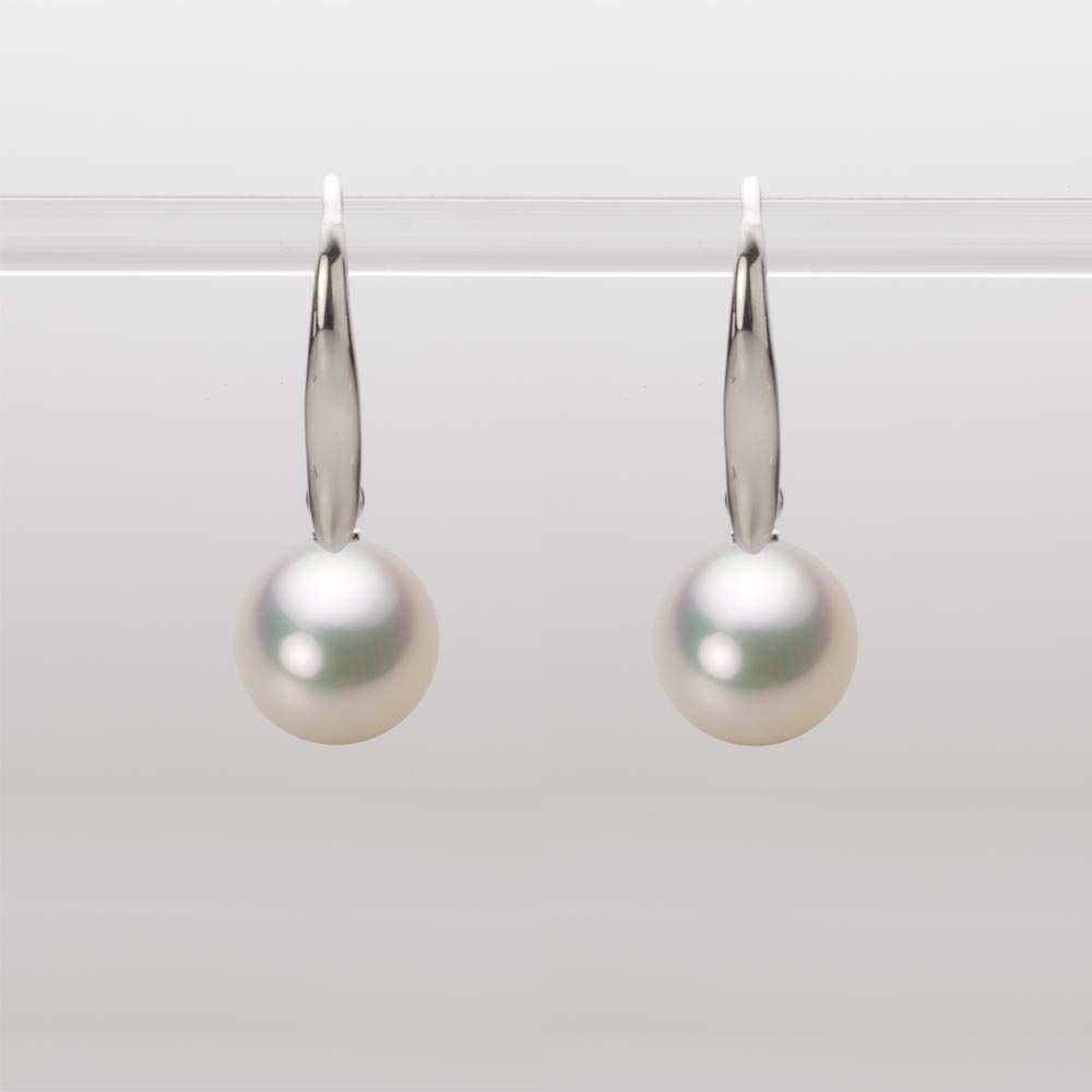 8.5mmアコヤ真珠ピアス（シャンパンホワイト）