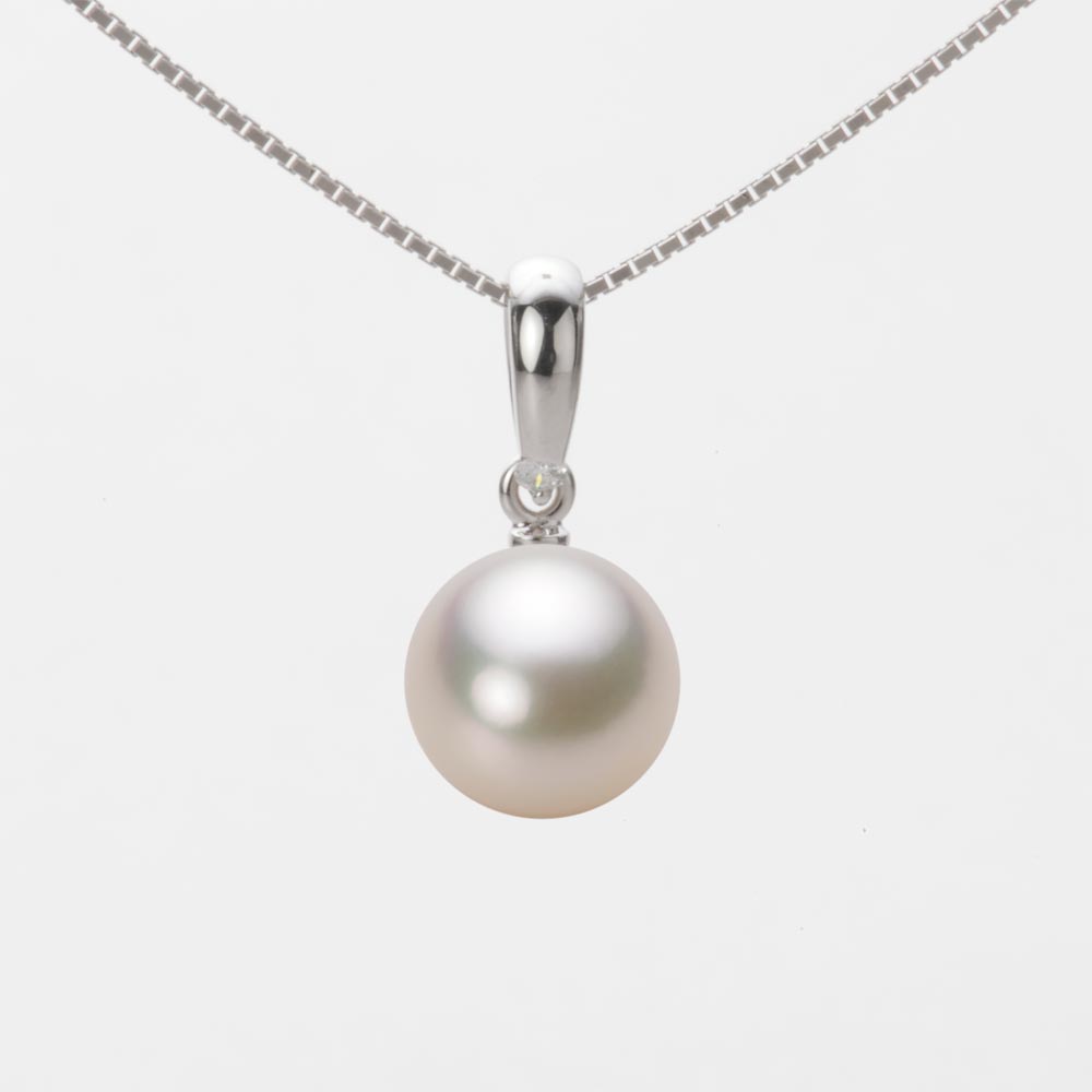 8.5mmアコヤ真珠ペンダント（シャンパンホワイト）