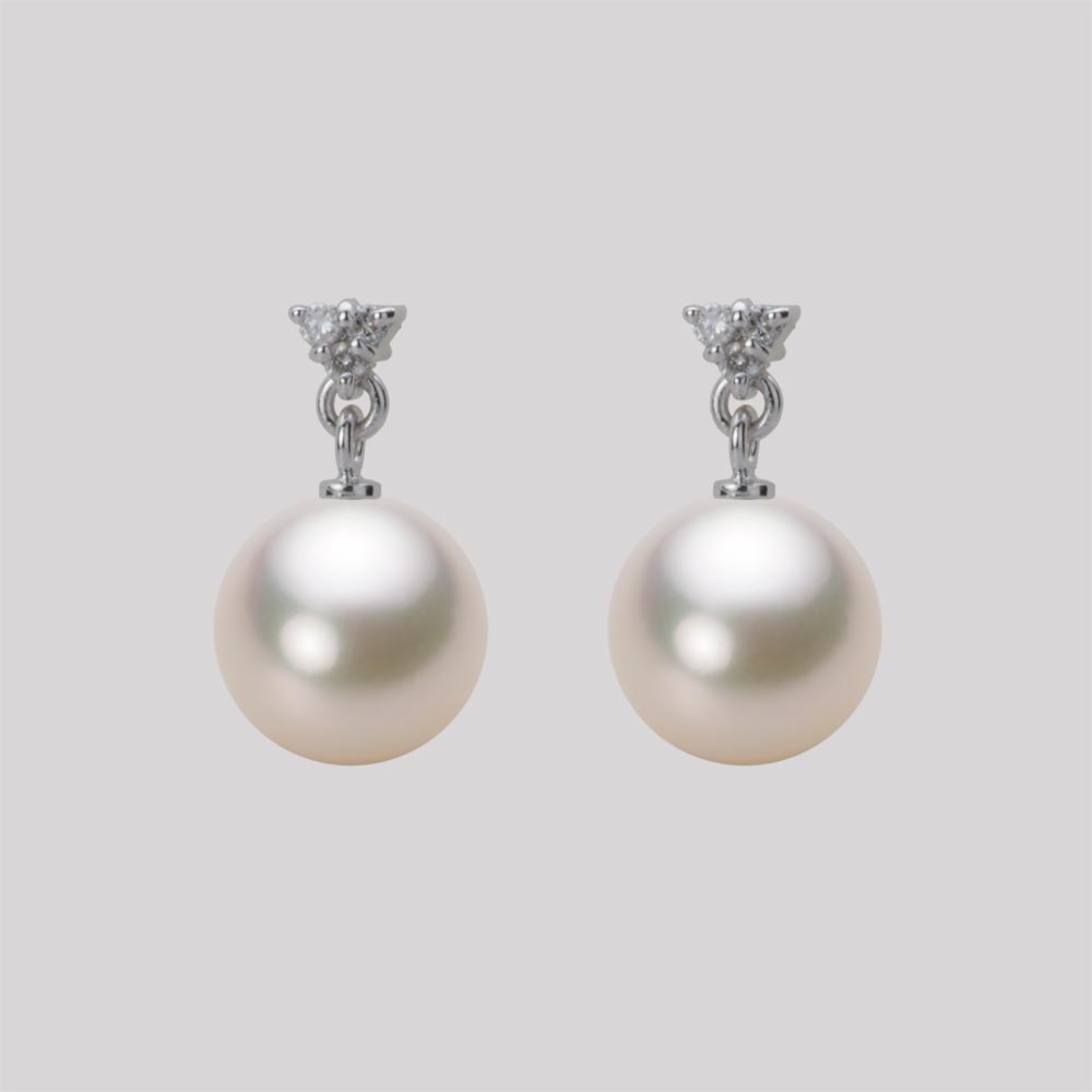 8.5mmアコヤ真珠ピアス（シャンパンホワイト）