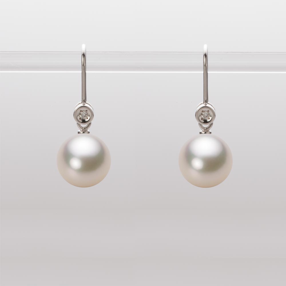 8.5mmアコヤ真珠ピアス（シャンパンホワイト）