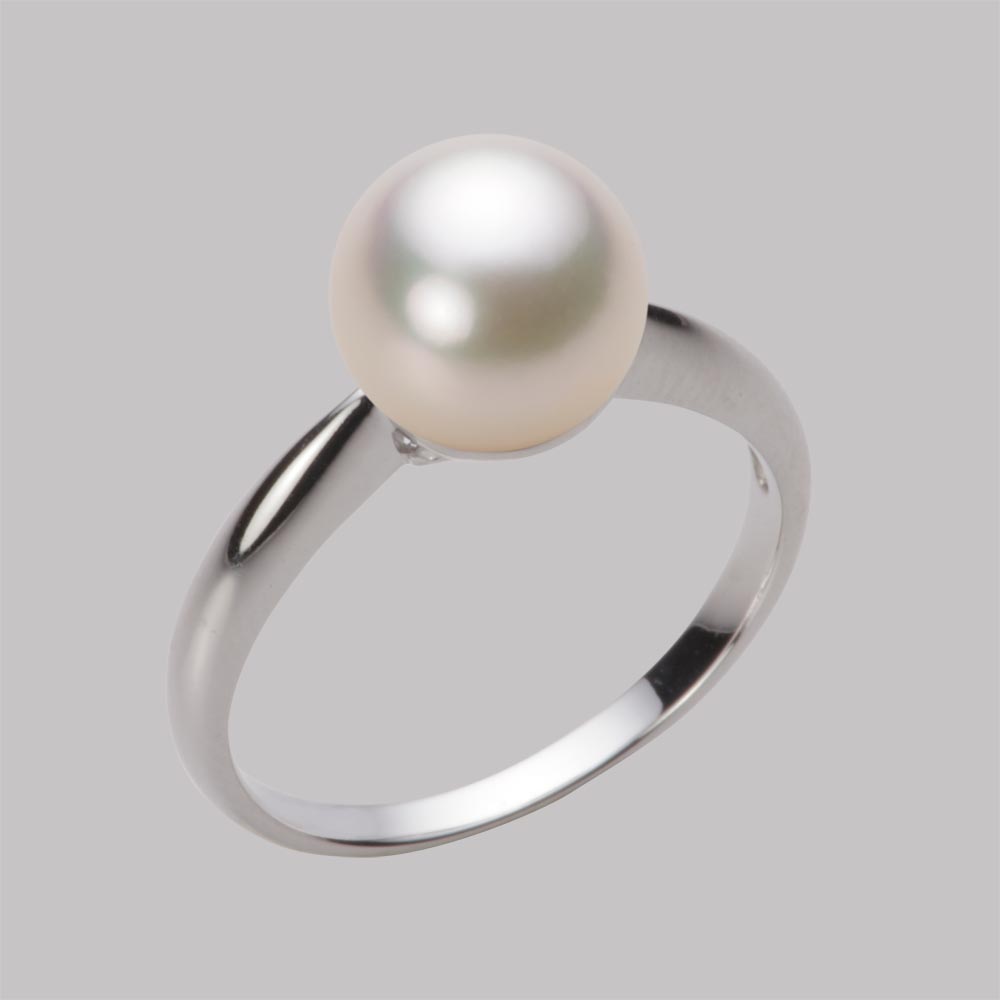 8.5mmアコヤ真珠リング（シャンパンホワイト）
