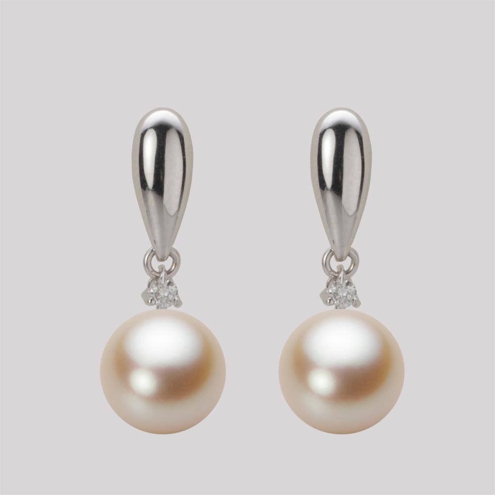 8.5mmアコヤ真珠ピアス（ナチュラルゴールド）