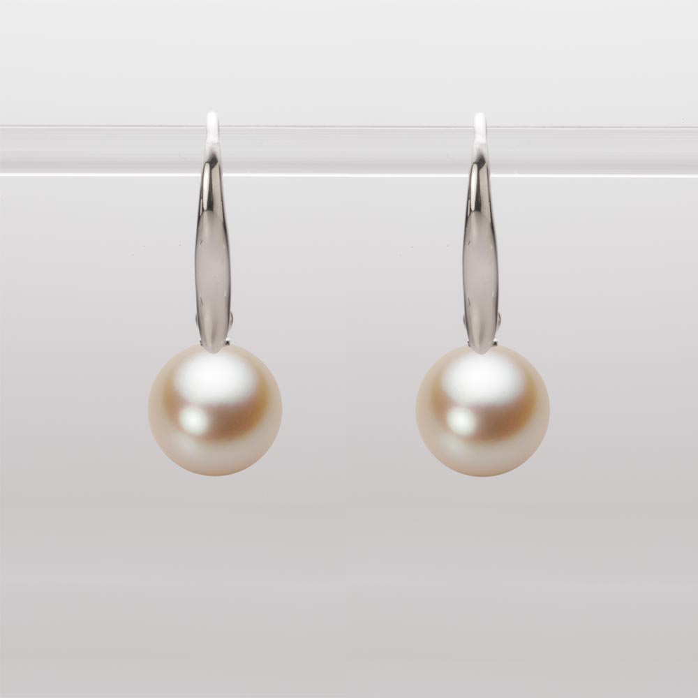 8.5mmアコヤ真珠ピアス（ナチュラルゴールド）