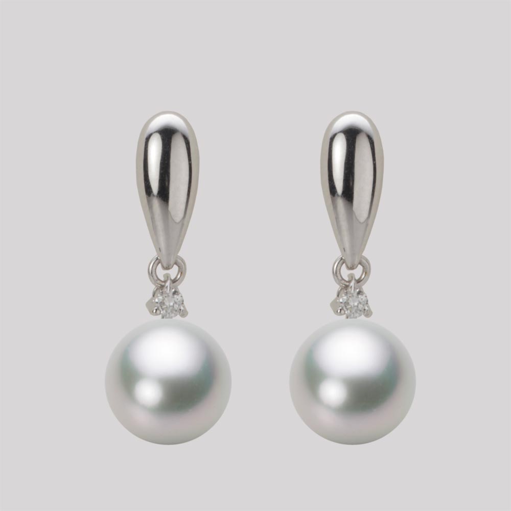 8.5mmアコヤ真珠ピアス（シルバーグレー）