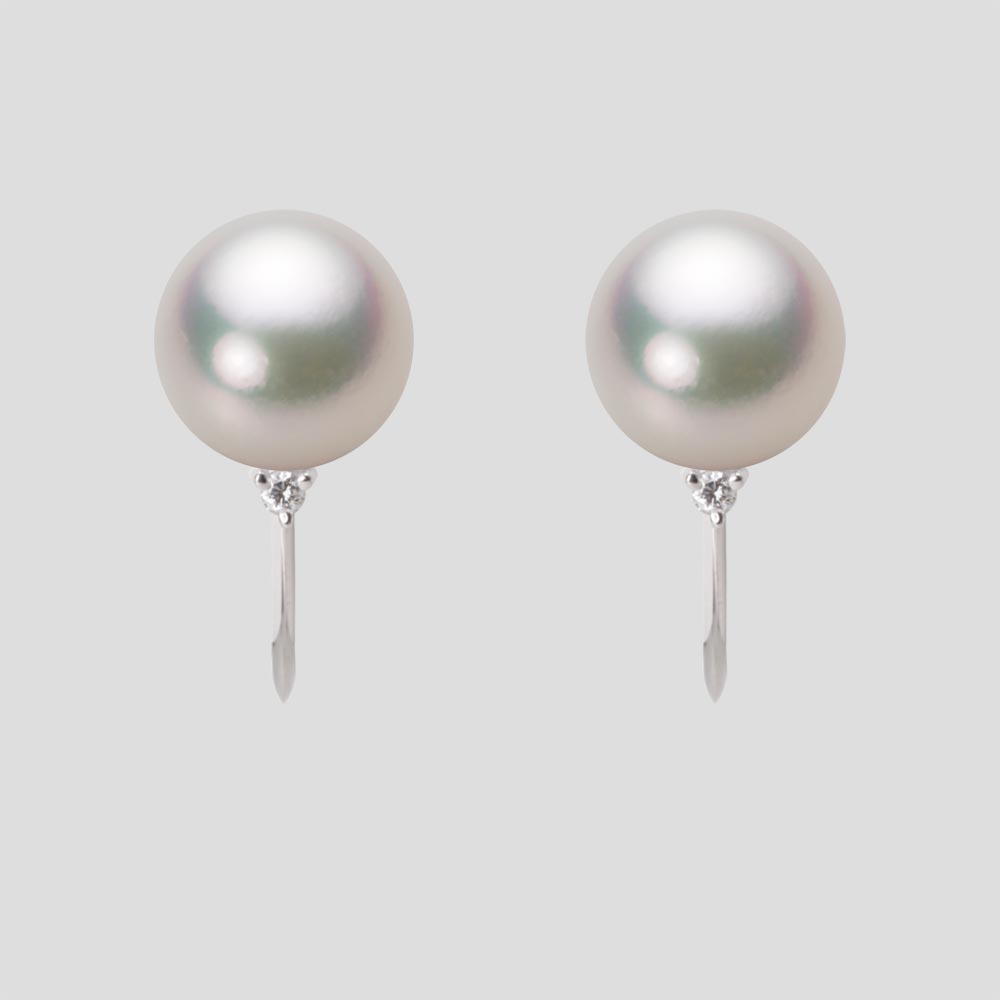 9.0mmアコヤ真珠イヤリング（シャンパンホワイト）