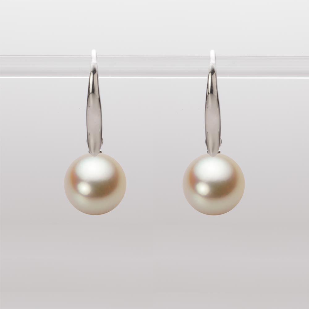 9.0mmアコヤ真珠ピアス（ナチュラルゴールド）