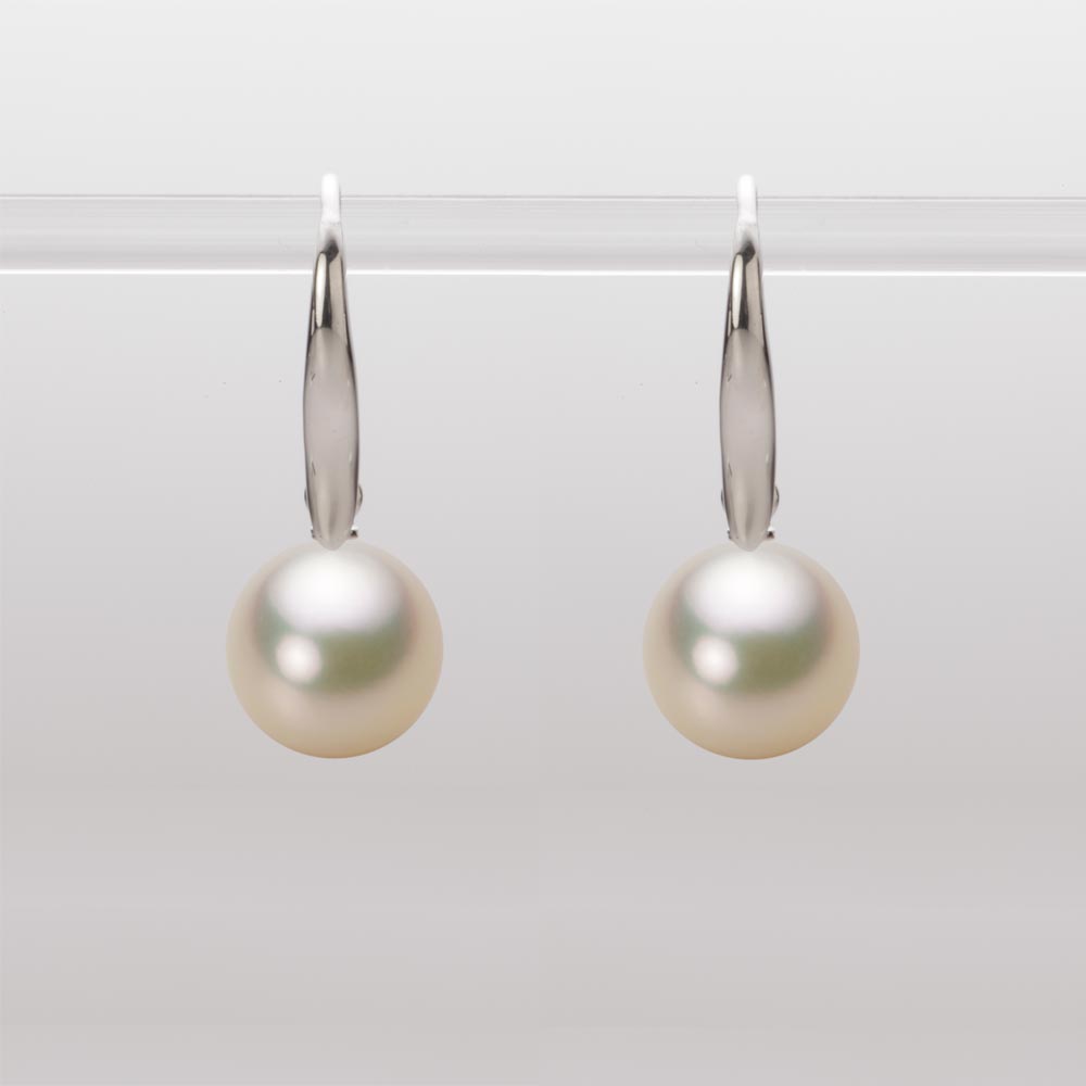 9.0mmアコヤ真珠ピアス（シャンパンゴールド）