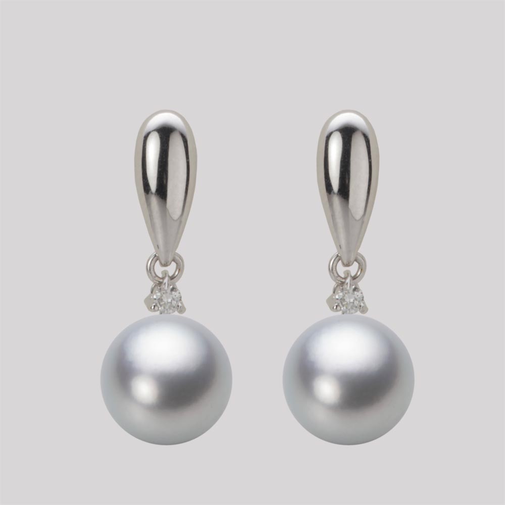 9.0mmアコヤ真珠ピアス（シルバーグレー）