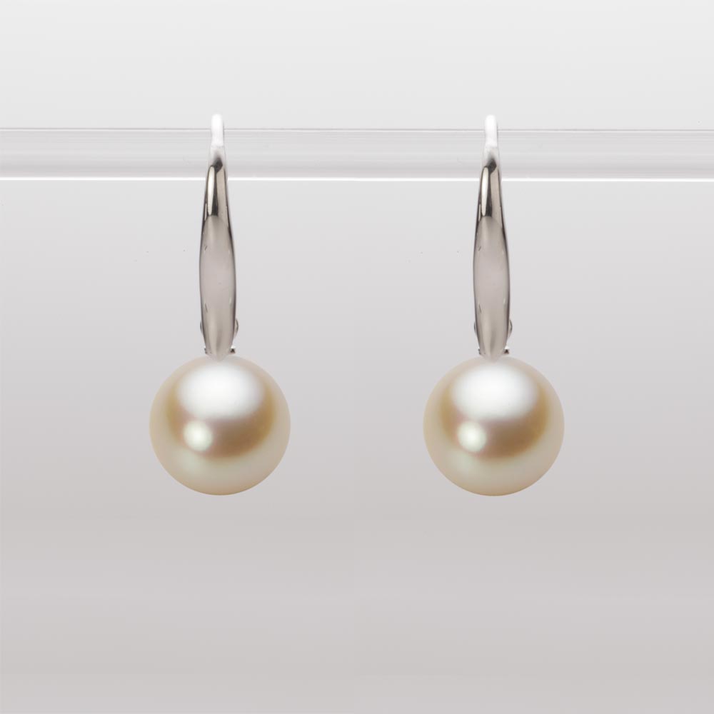 9.0mmアコヤ真珠ピアス（ナチュラルゴールド）