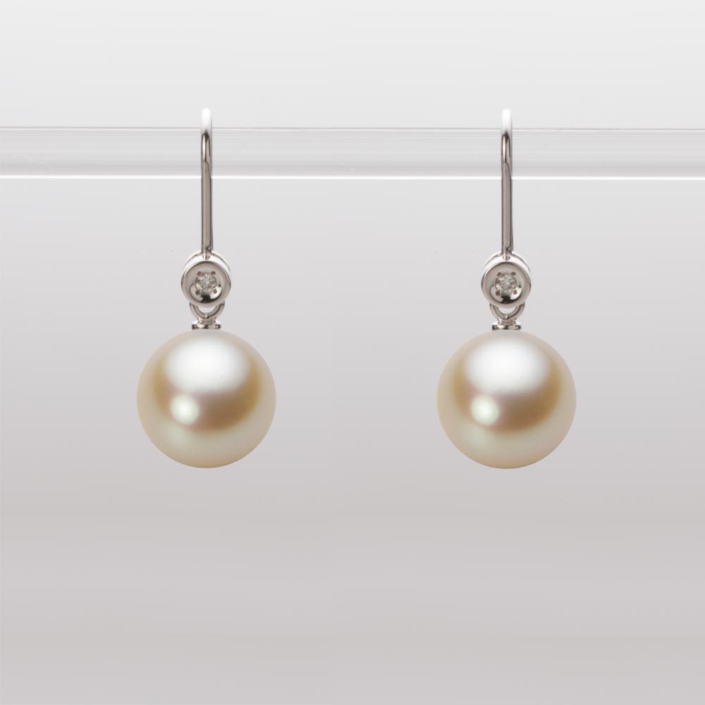 9.0mmアコヤ真珠ピアス（ナチュラルゴールド）