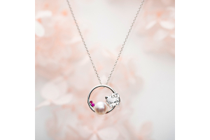 Hello Kitty Bloom ペンダントが誕生しました。