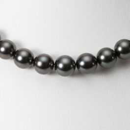 8 - 10mm 黒蝶真珠ネックレス | Moon Label - 大月真珠オンラインショップ