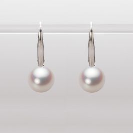 9.0mm アコヤ真珠ピアス | Moon Label - 大月真珠オンラインショップ