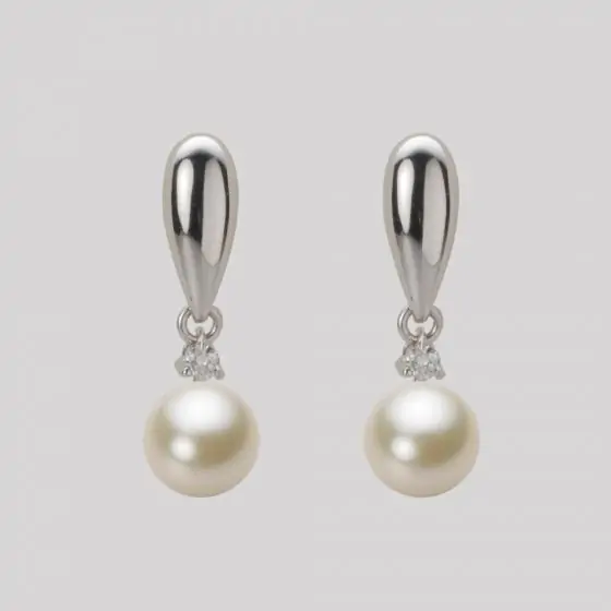 6.5mm アコヤ真珠ピアス | Moon Label - 大月真珠オンラインショップ