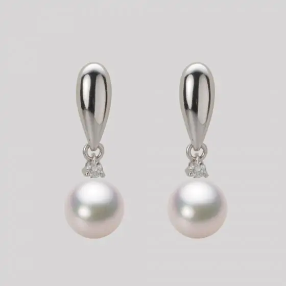 7.0mm アコヤ真珠ピアス | Moon Label - 大月真珠オンラインショップ