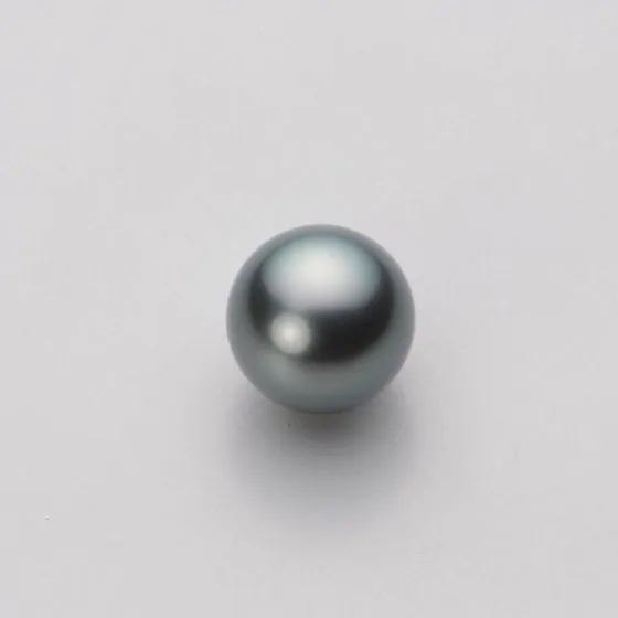 9.0mm 黒蝶真珠ピアス | Moon Label - 大月真珠オンラインショップ