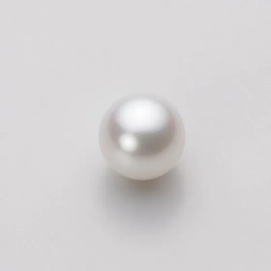 9.0mm 白蝶真珠（ホワイト系）ペンダント | Moon Label - 大月真珠