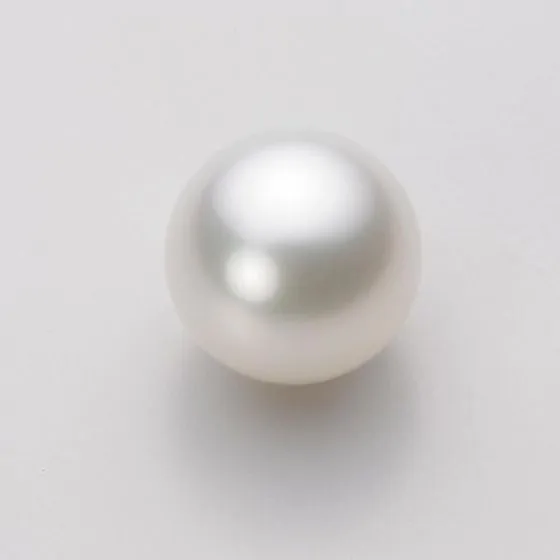 13.0mm 白蝶真珠（ホワイト系）イヤリング | Moon Label - 大月真珠