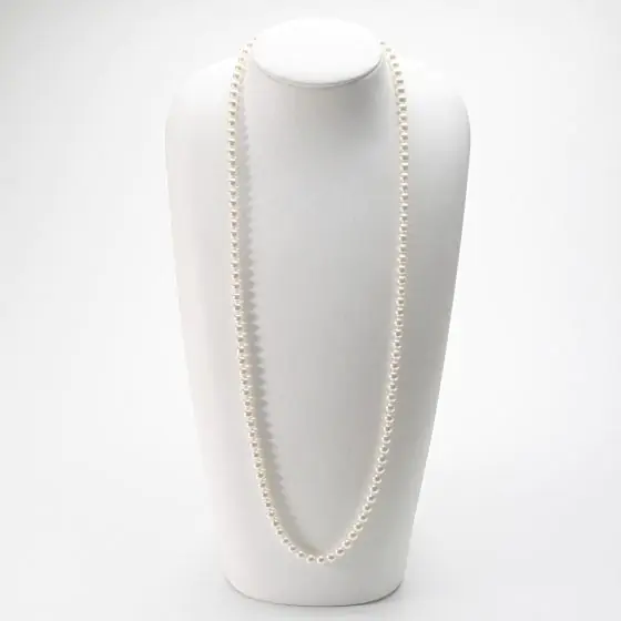 VALENTINO ネックレス 全長43cm パール 本真珠 オーバルモチーフ VALENTINO ネックレス 全長43cm パール 本真珠 オーバルモチーフ