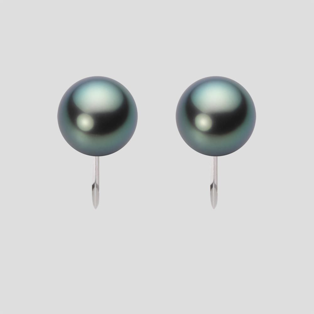 8.0mm 黒蝶真珠イヤリング