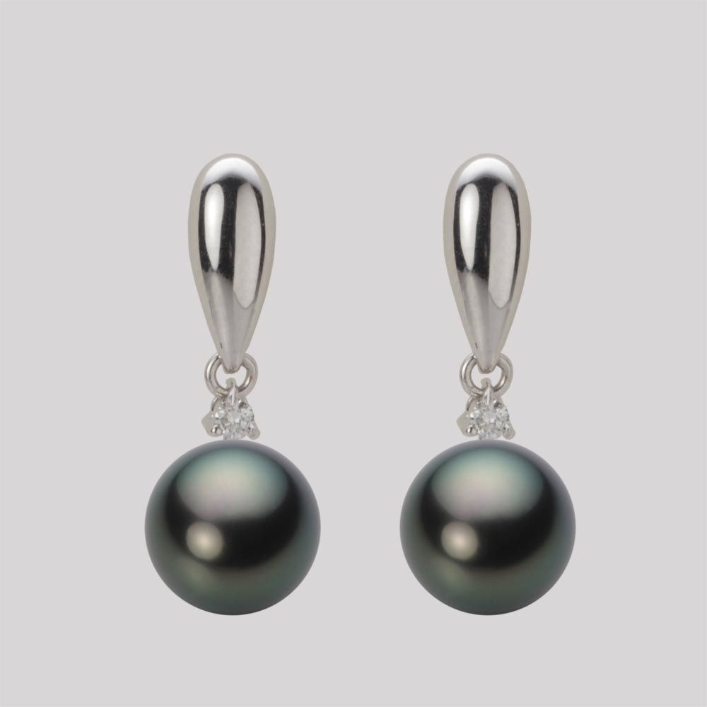 8.0mm 黒蝶真珠ピアス