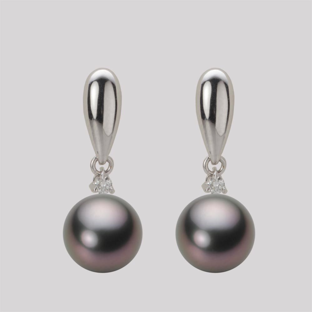8.0mm 黒蝶真珠ピアス