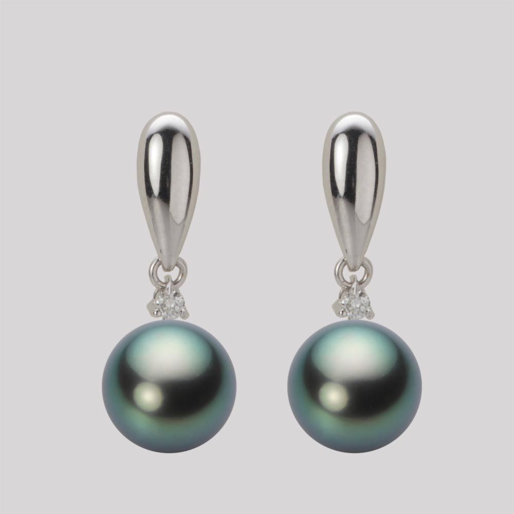 9.0mm 黒蝶真珠ピアス