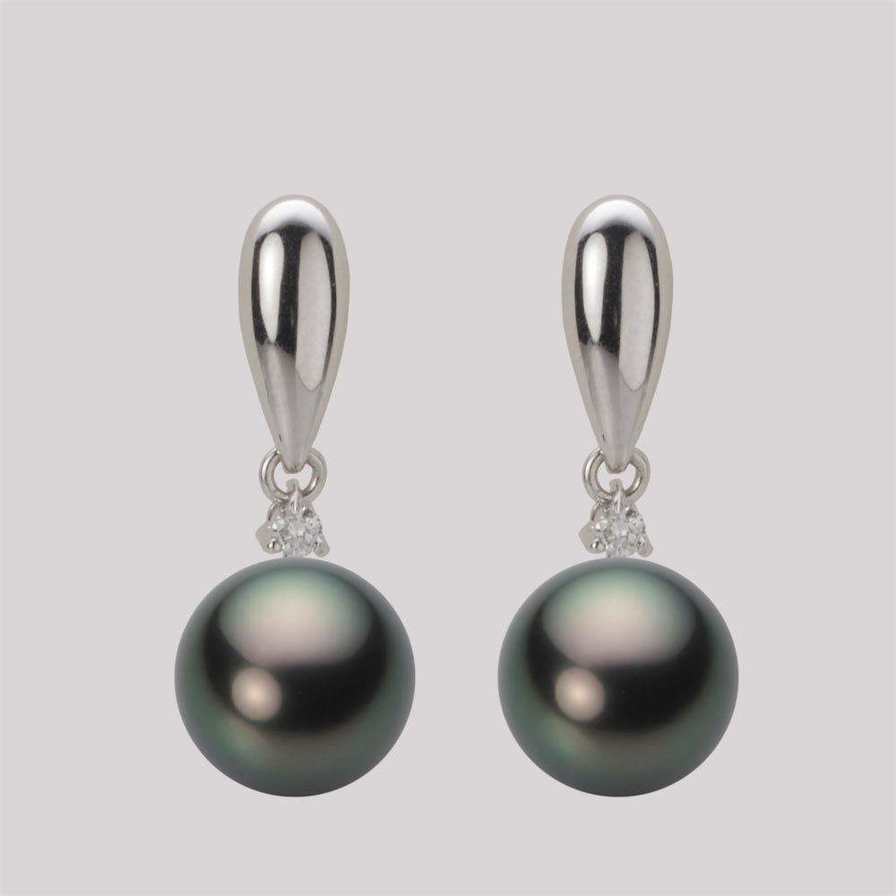 9.0mm 黒蝶真珠ピアス