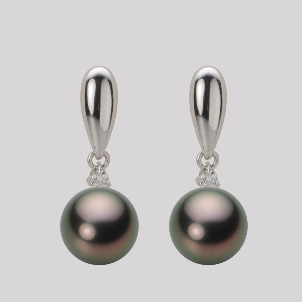 9.0mm 黒蝶真珠ピアス