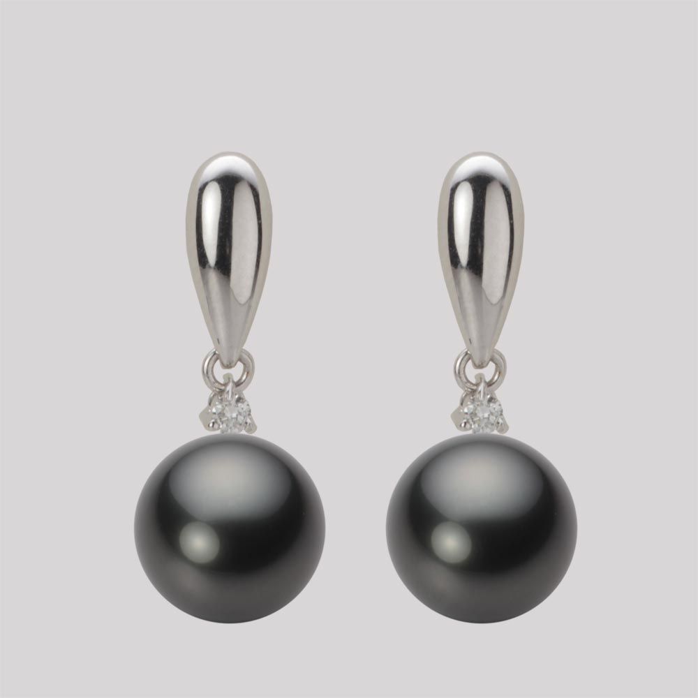 9.0mm 黒蝶真珠ピアス