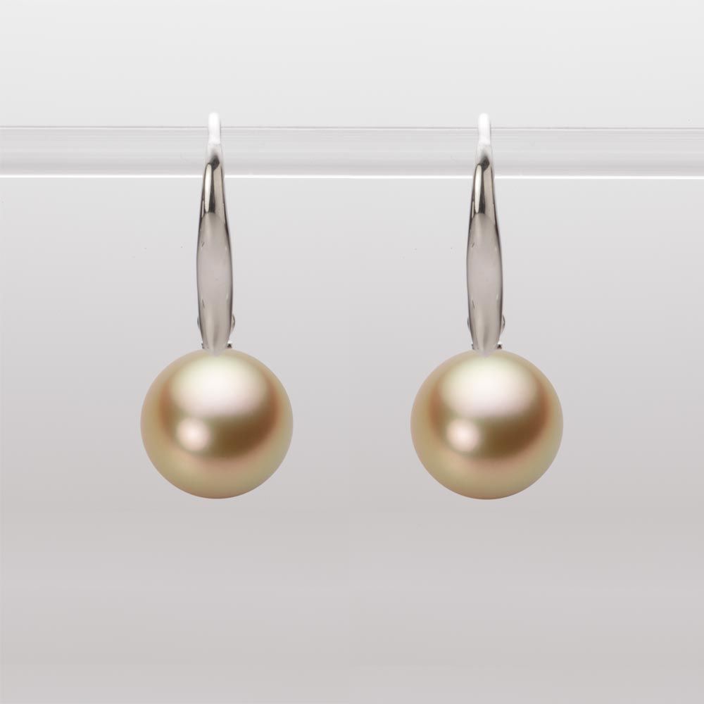 9.0mm 白蝶真珠（ゴールド系）ピアス
