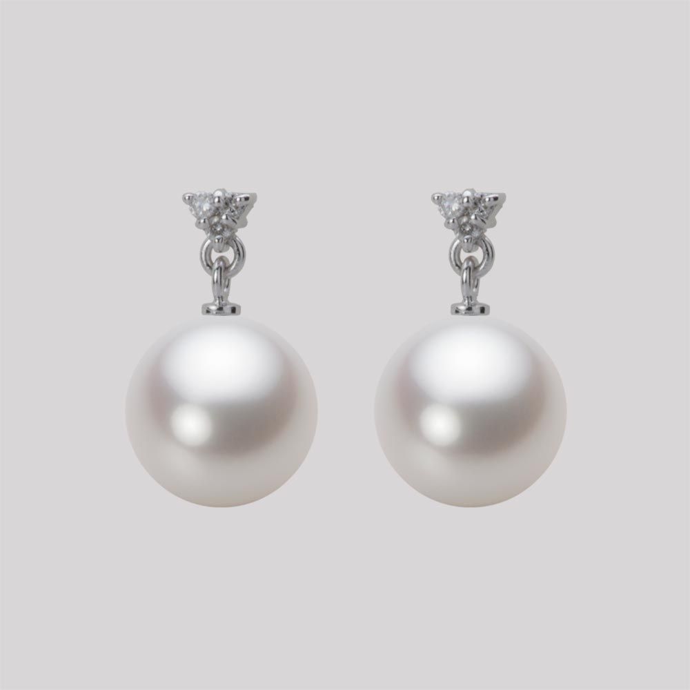 9.0mm 白蝶真珠（ホワイト系）ピアス